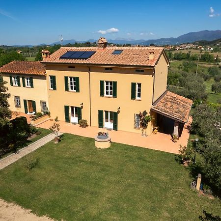 B&B La Casetta Montecarlo Bagian luar foto